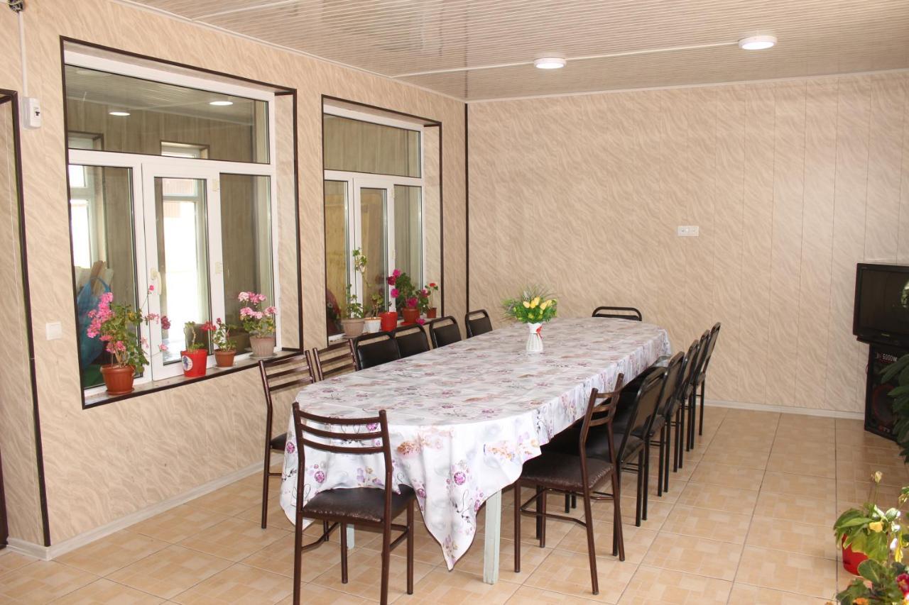 Guest House Jamal Naryn Exterior photo