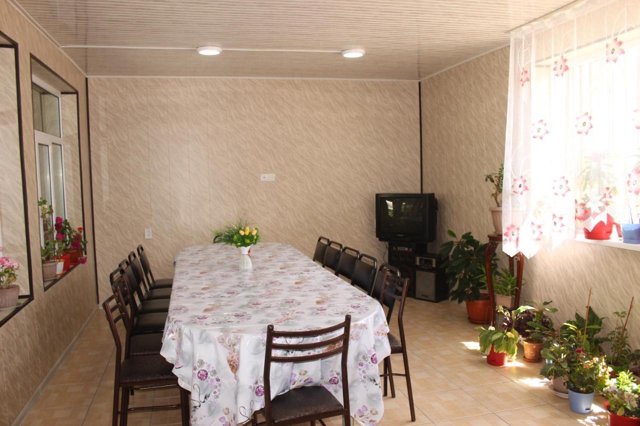 Guest House Jamal Naryn Exterior photo